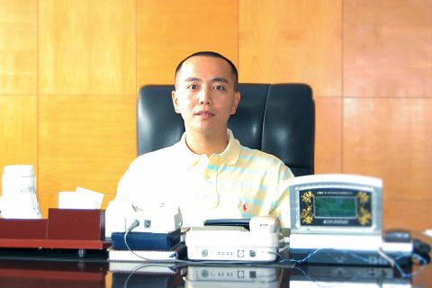 中國(guó)財(cái)富陶瓷城董事長(zhǎng)吳慈仁