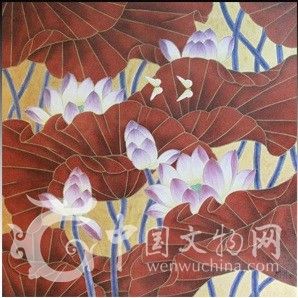 作品名稱:荷風(fēng)送香 現(xiàn)收藏于藏樂(lè)閣當(dāng)代名家陶瓷藝術(shù)館